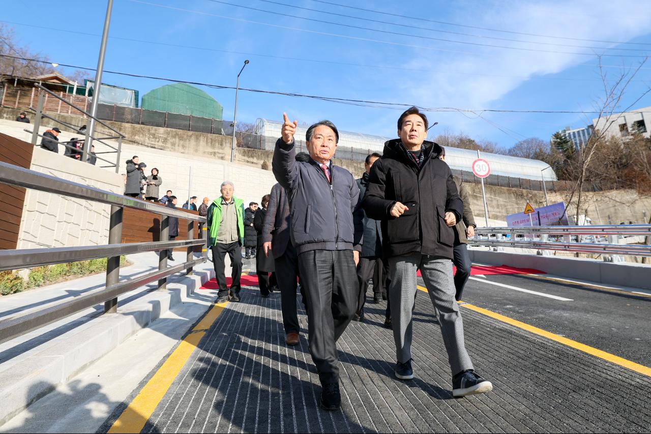 ���̵� ��ȭ�ͳ� �α� ���ΰ������� ��..