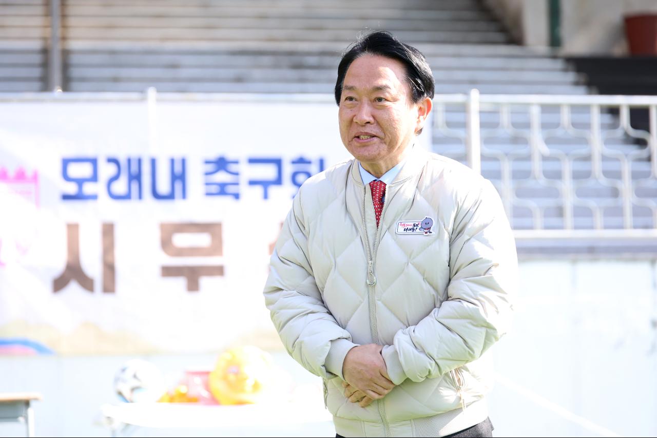 �𷡳� �౸ȸ �ù���